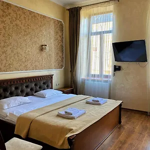 Hotel 39, Lemberg